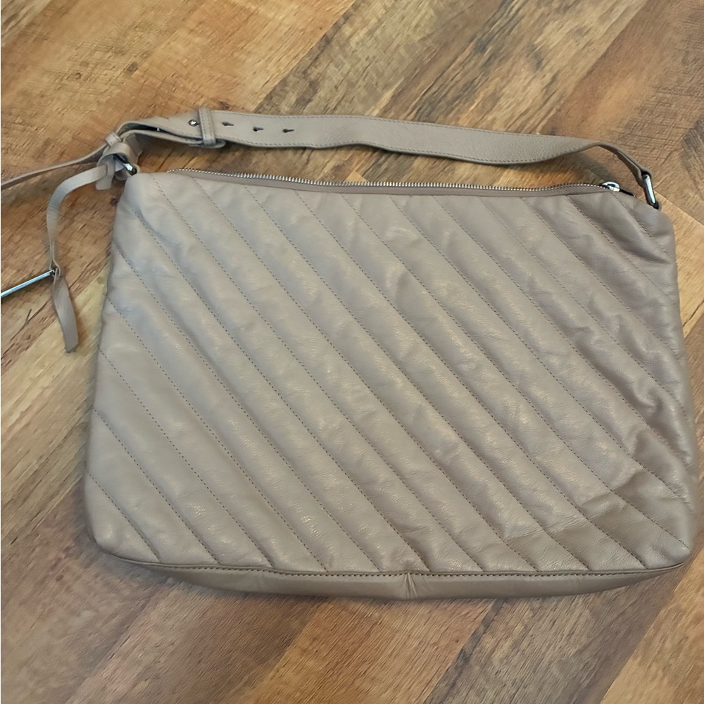 Vince Camuto Ottys bag
